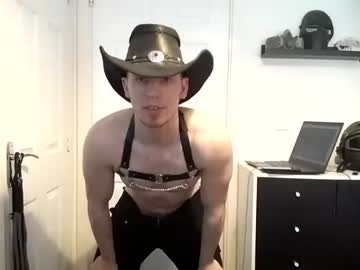 Sex cam beauty thenaughtystuntman