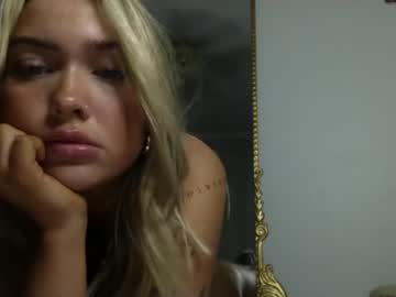 Sex cam beauty tattedblondiezoe