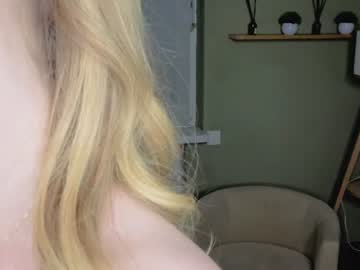 Sex cam beauty _honeypeachy_