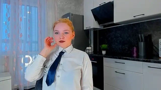 Stripchat sex cam VivianCold