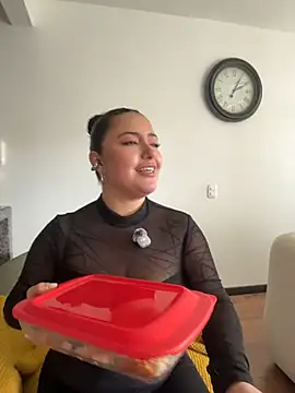 Stripchat sex cam sukhakunis1